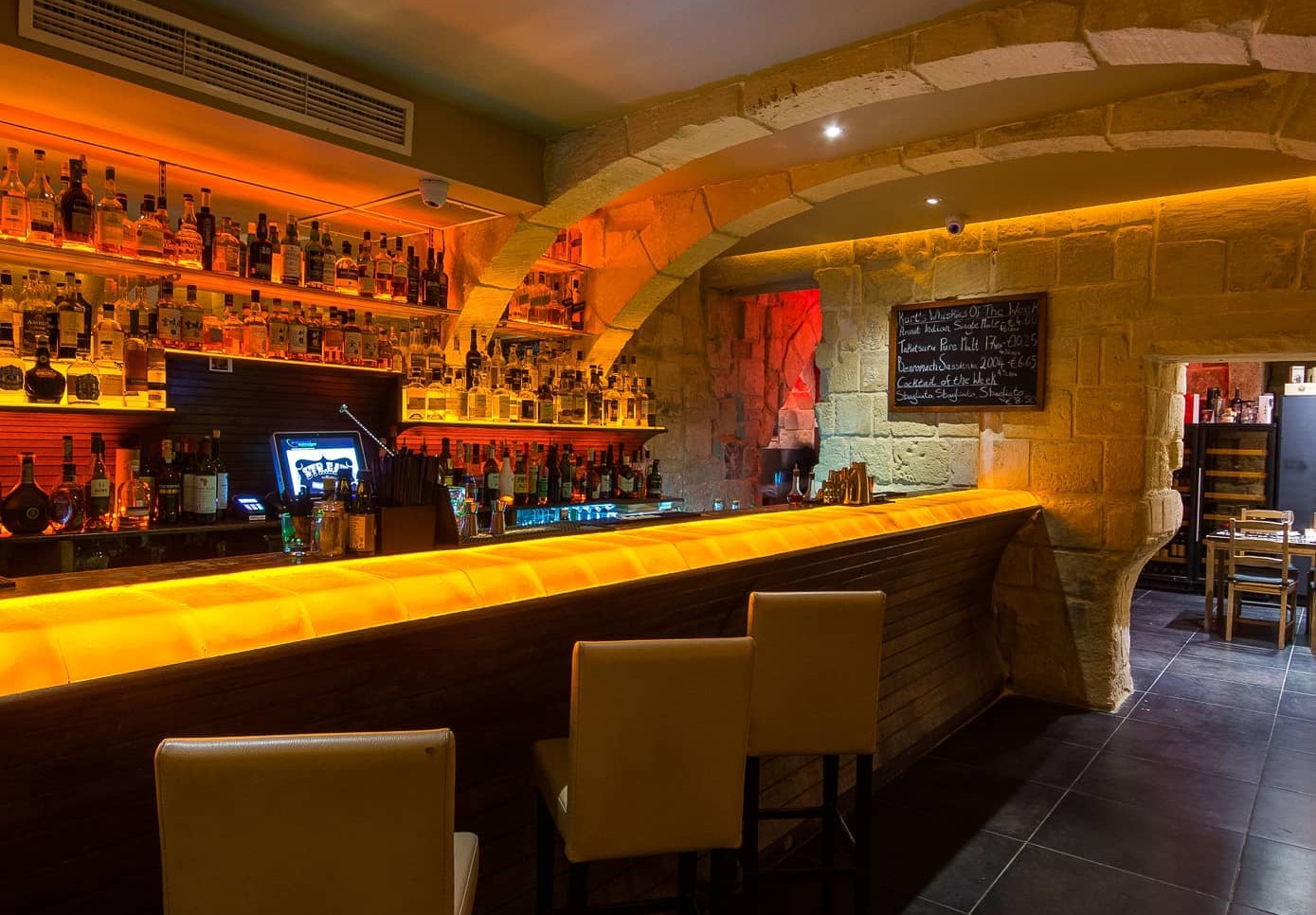StrEat Whisky & Bistro Restaurant in Valletta Book a Table Bookia