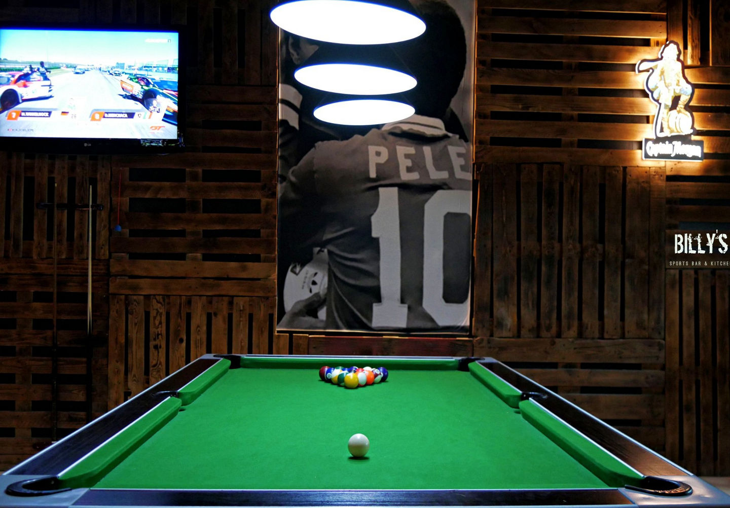 Billy's Sports Bar & Kitchen Restaurant in Mellieha Book a Table